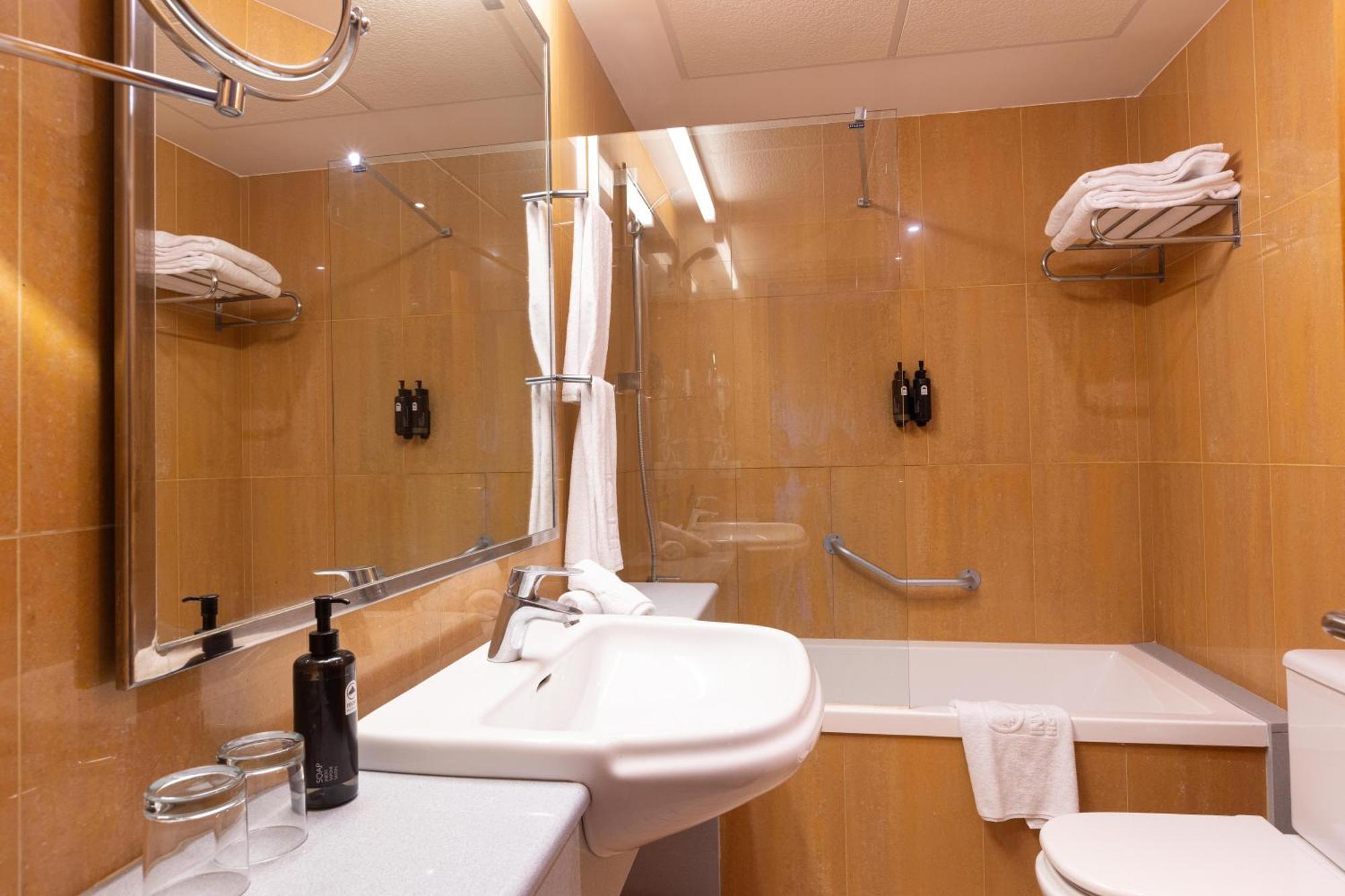 Double or Twin Room,1774427387:JPEG